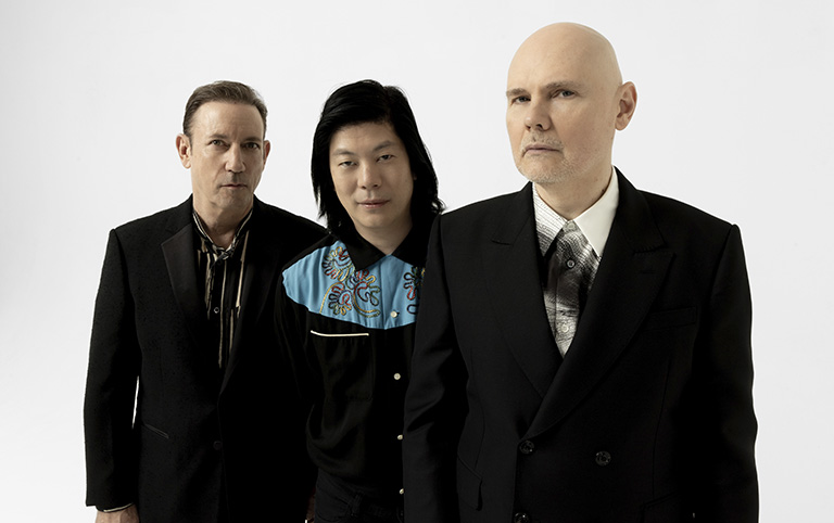 Fotografia colorida de The Smashing Pumpkins por Jason Renaud - Tour Internacional no Brasil